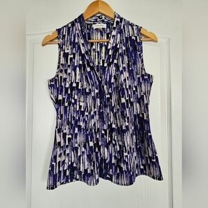 Calvin Klein Women's Blue and Black Patterned Top Size Small